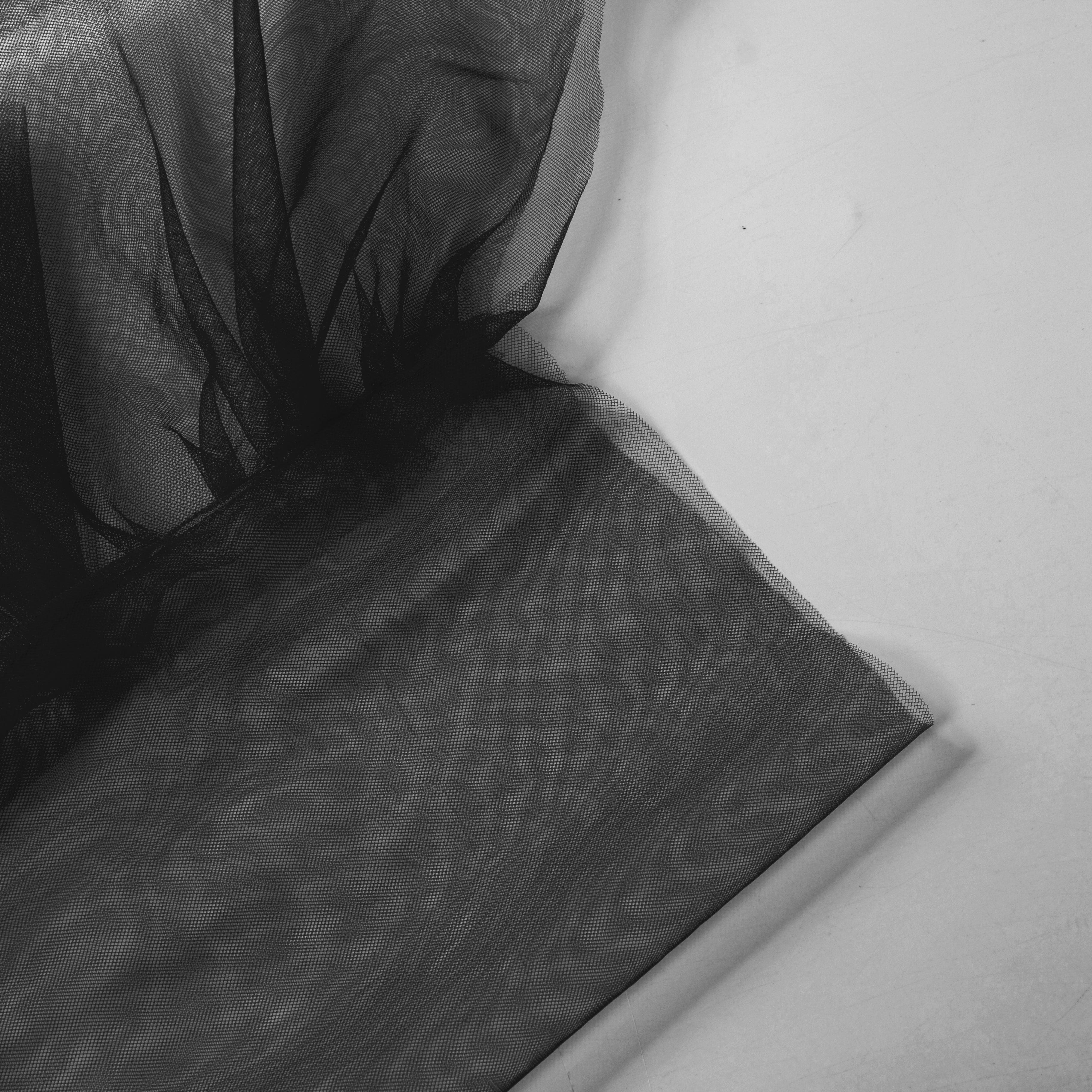 Black/White Pleated Tulle Sleeves - Uniqvibe