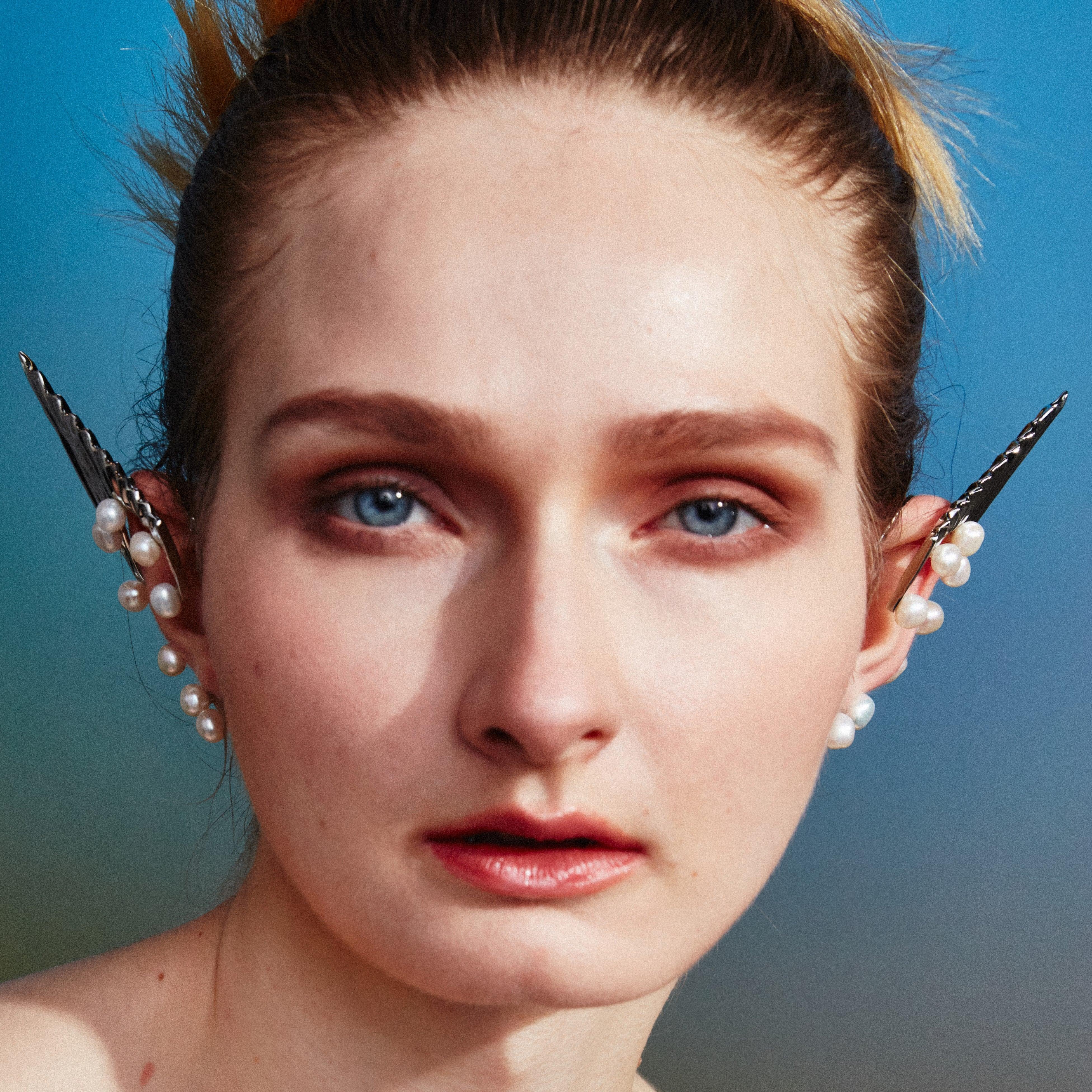 Fish Fin Baroque Pearl Earring - Uniqvibe