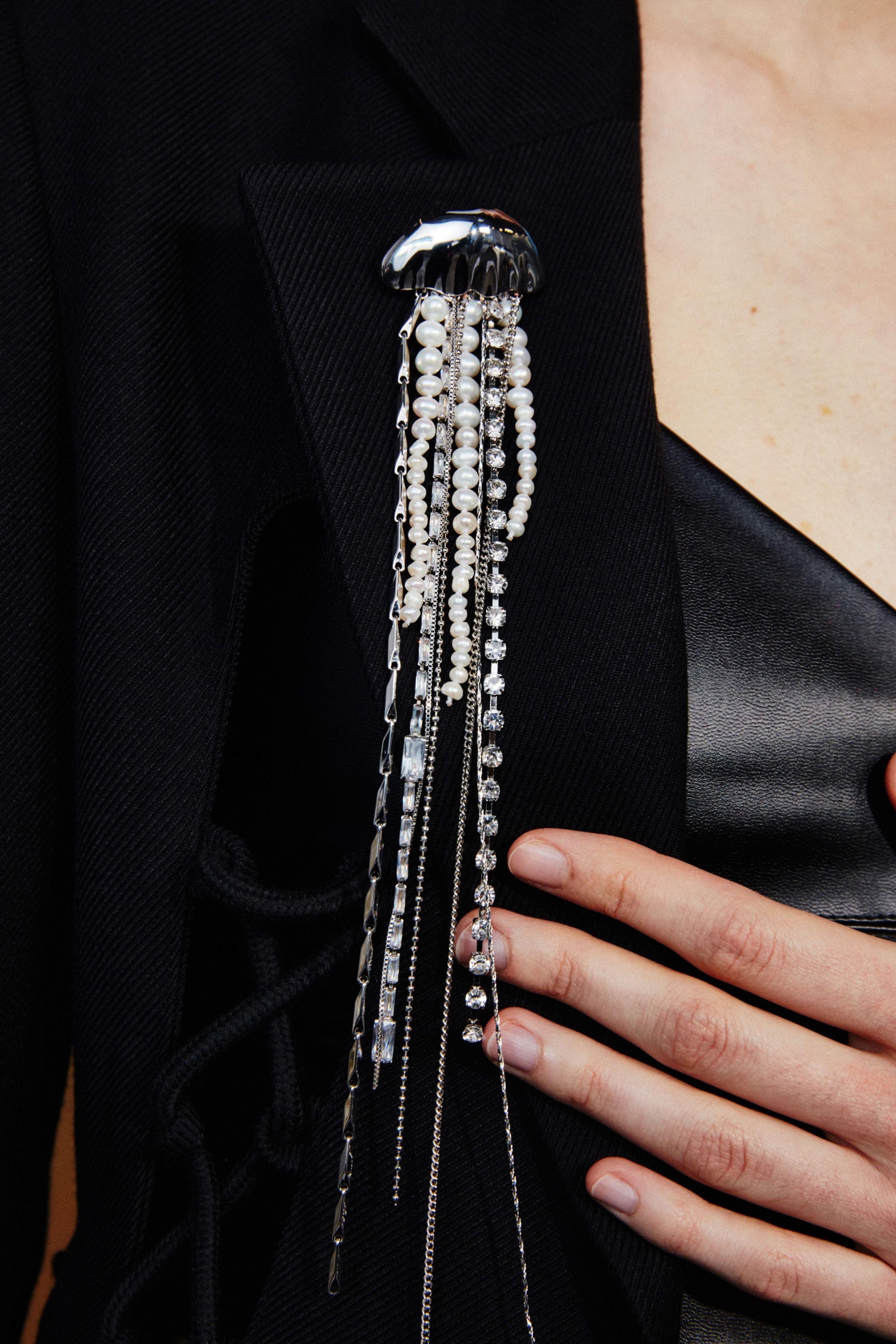 Jellyfish Tassels Baroque Pearl Brooch - Uniqvibe