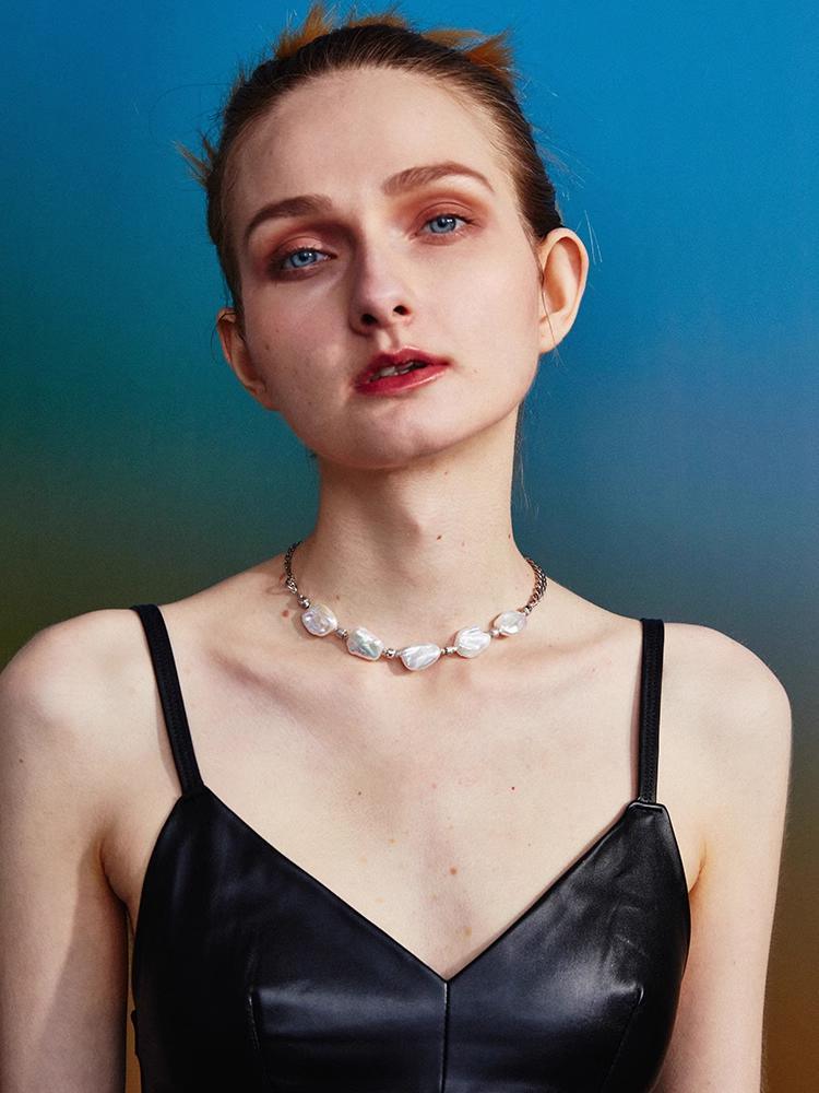 Nature Baroque Pearl Necklace - Uniqvibe