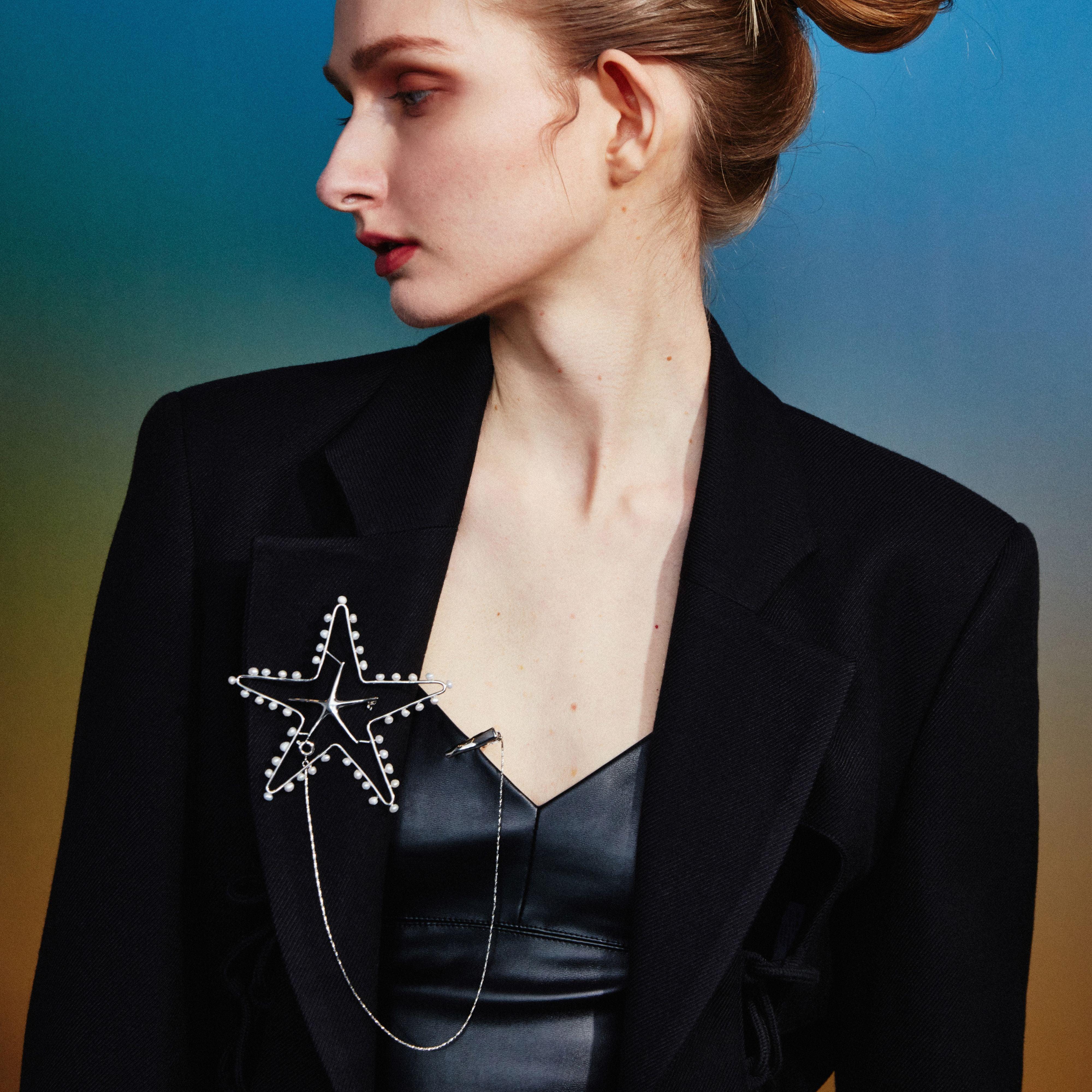 Starfish Baroque Pearl Brooch - Uniqvibe