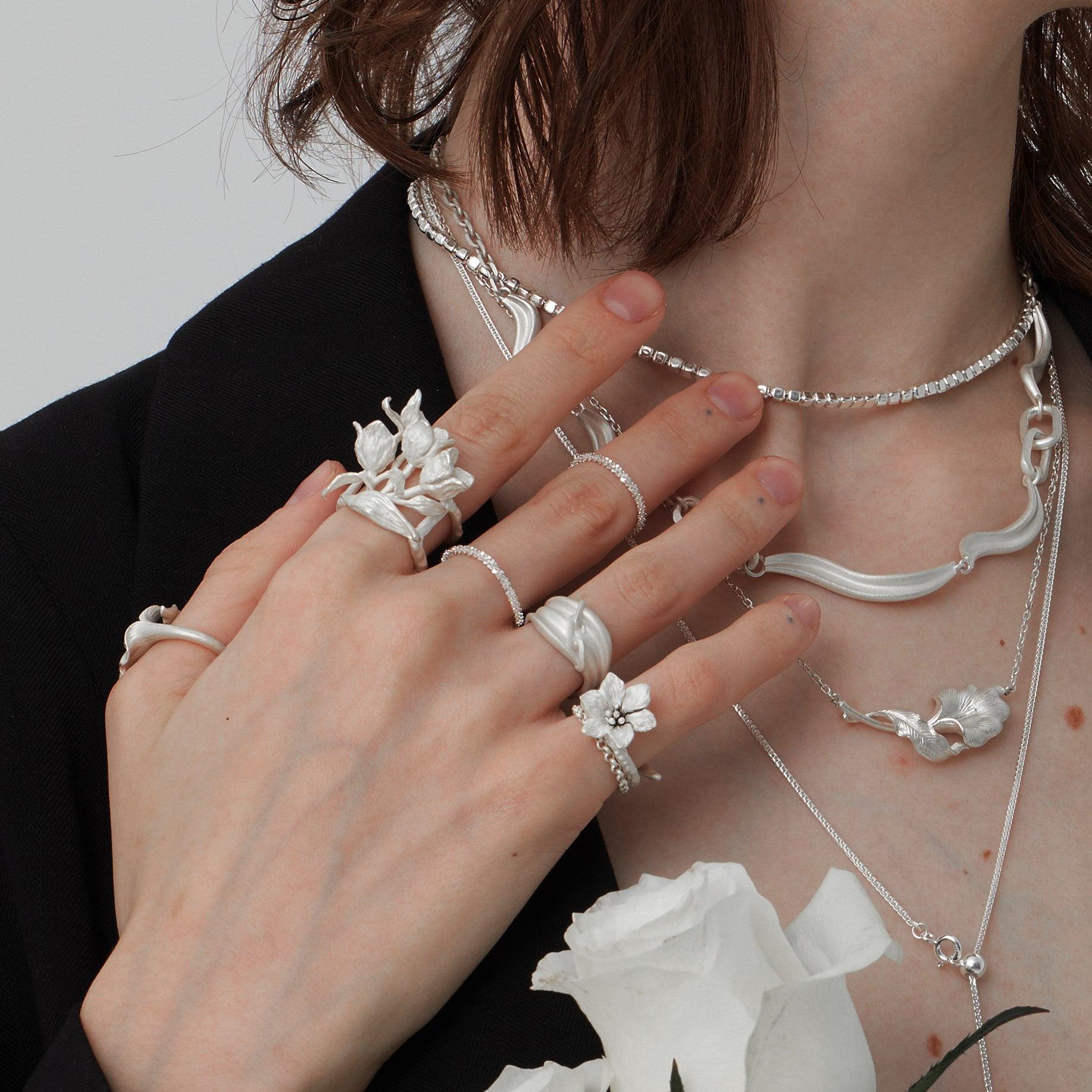 White Sterling Silver Fancy Flower Ring - Uniqvibe