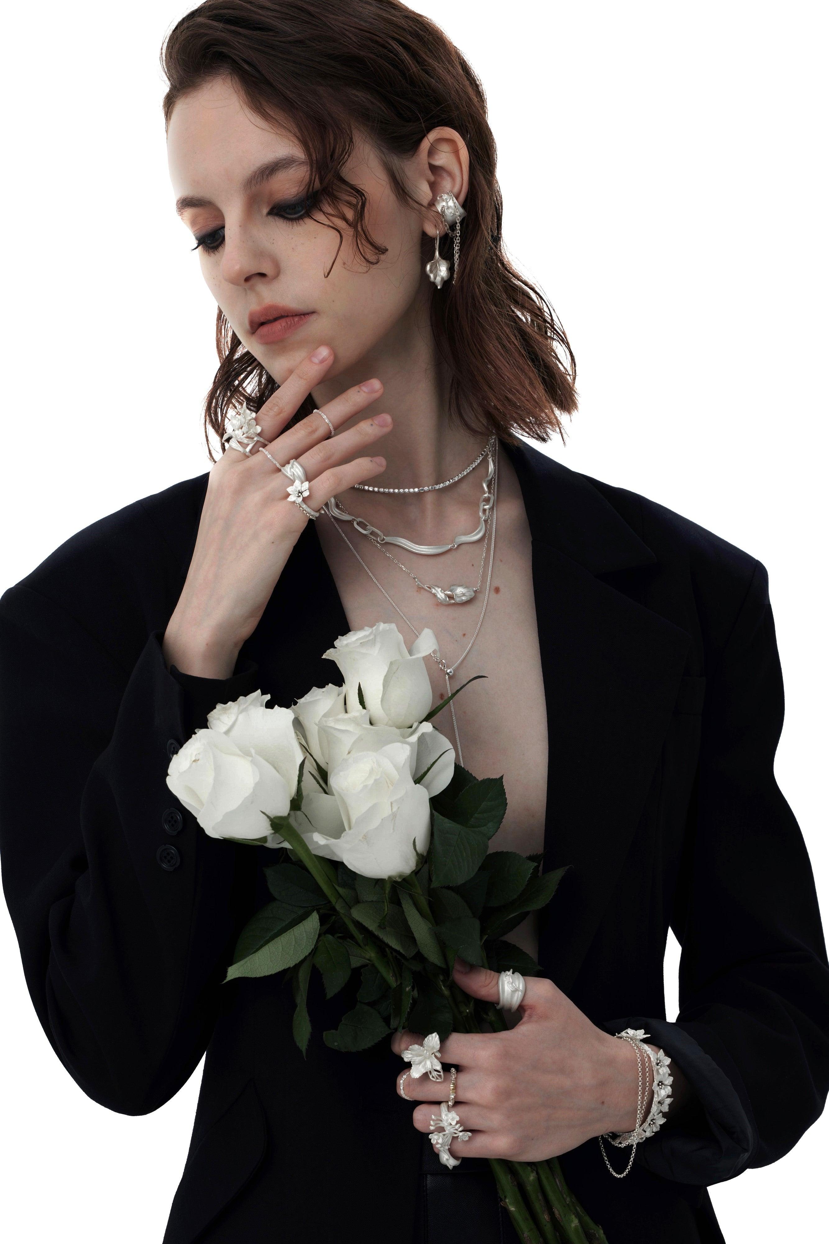 White Sterling Silver Fancy Flower Ring - Uniqvibe