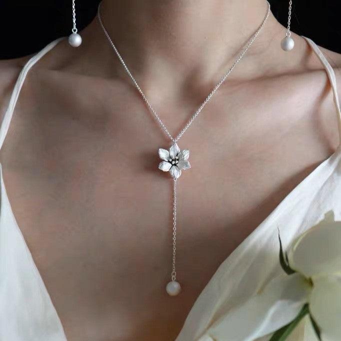 White Sterling Silver Flower Necklace - Uniqvibe