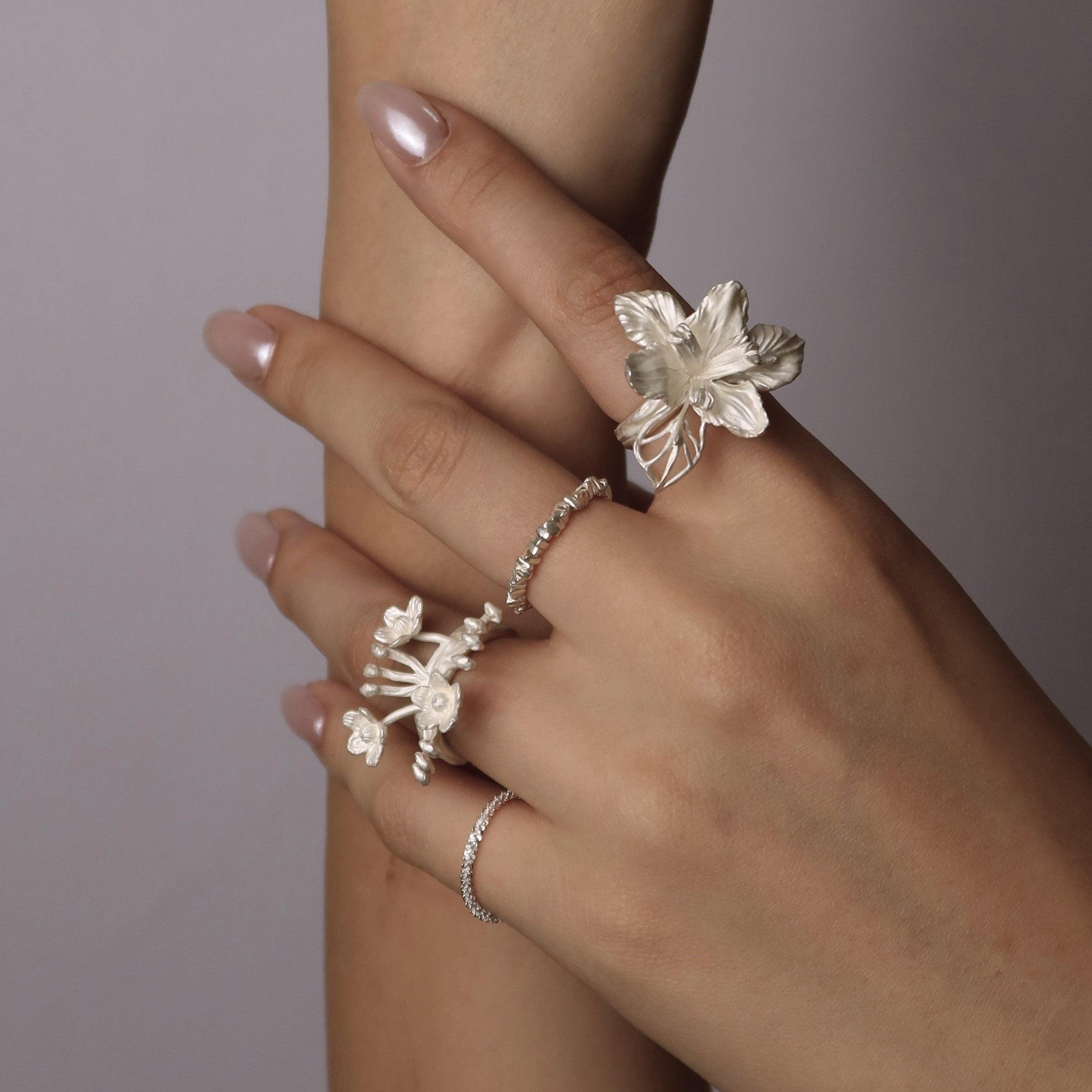 White Sterling Silver Iris Ring - Uniqvibe