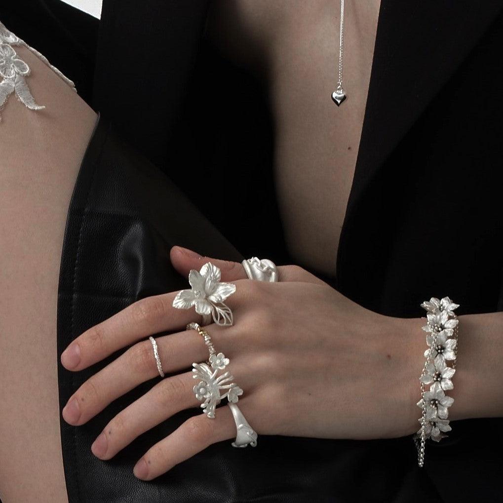 White Sterling Silver Spring Flower Bracelet - Uniqvibe