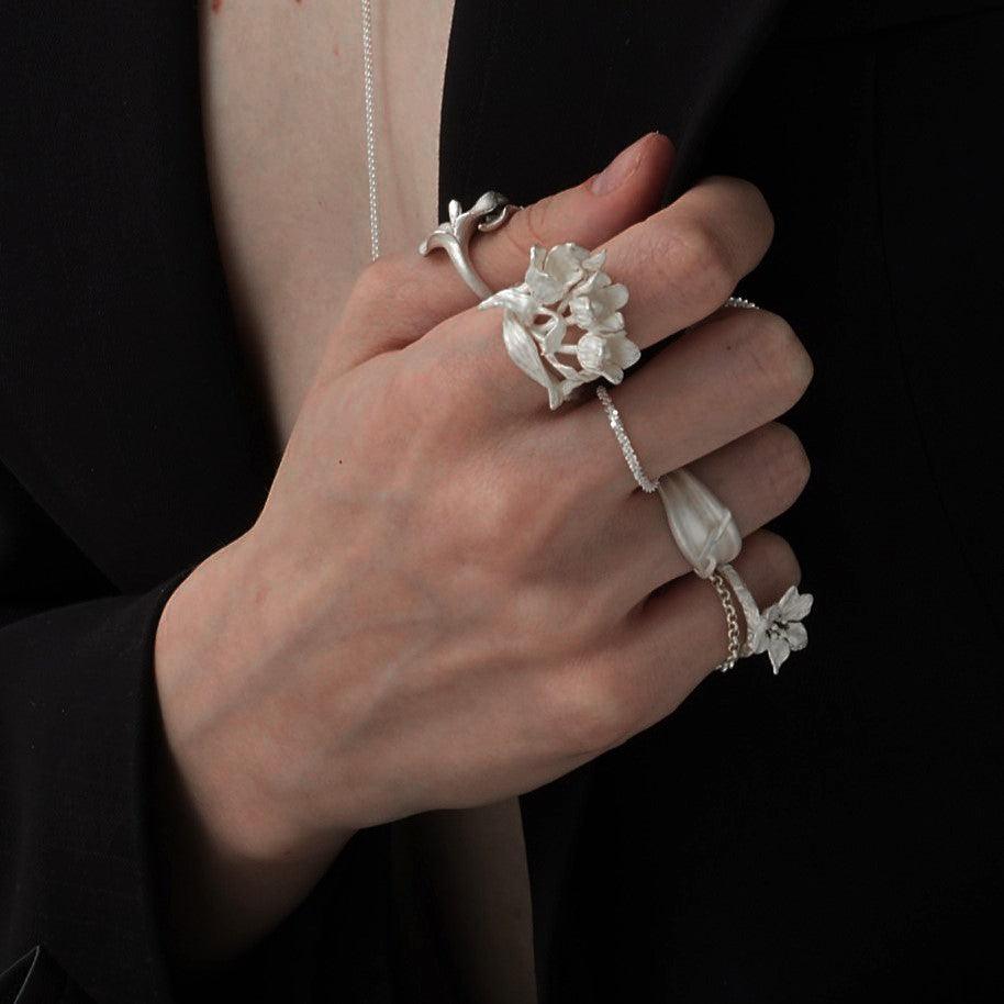 White Sterling Silver Spring Flower Ring - Uniqvibe