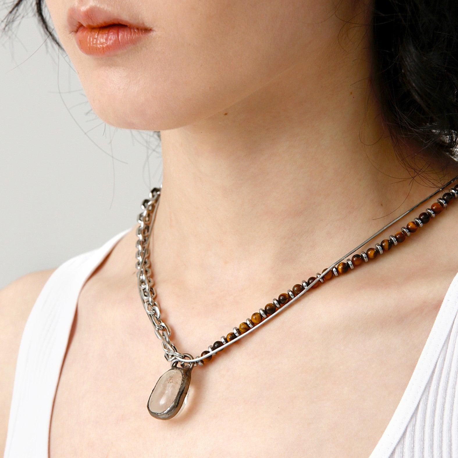 Distressed Crystal Pendant Necklace - Uniqvibe