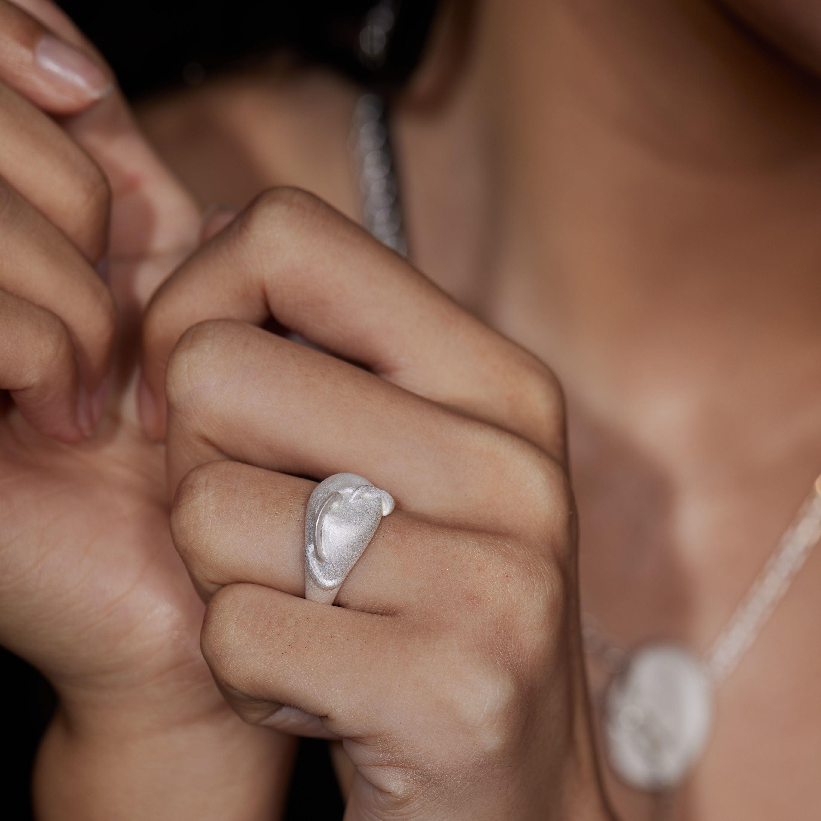 Fading Sand Tail Ring - Uniqvibe