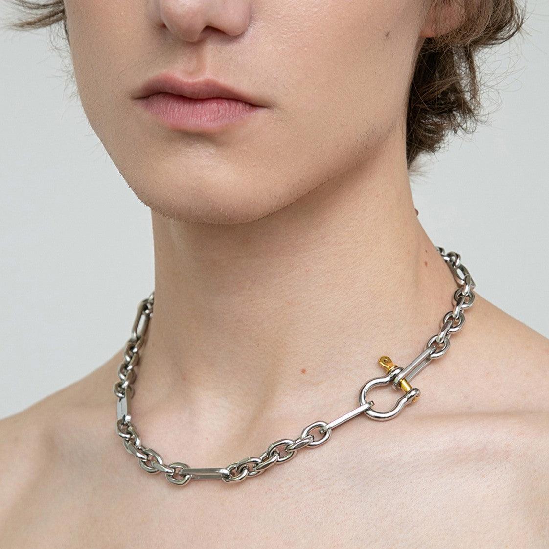 Horseshoe Buckle Necklace - Uniqvibe