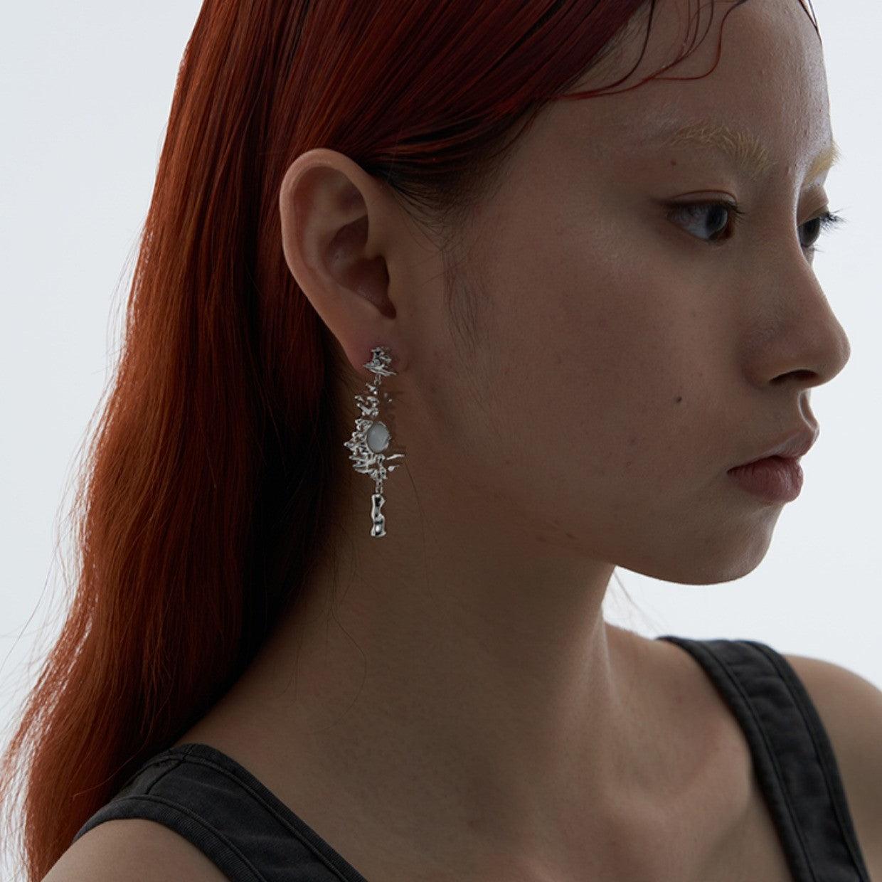 Natural Shell Liquid Metal Earrings - Uniqvibe