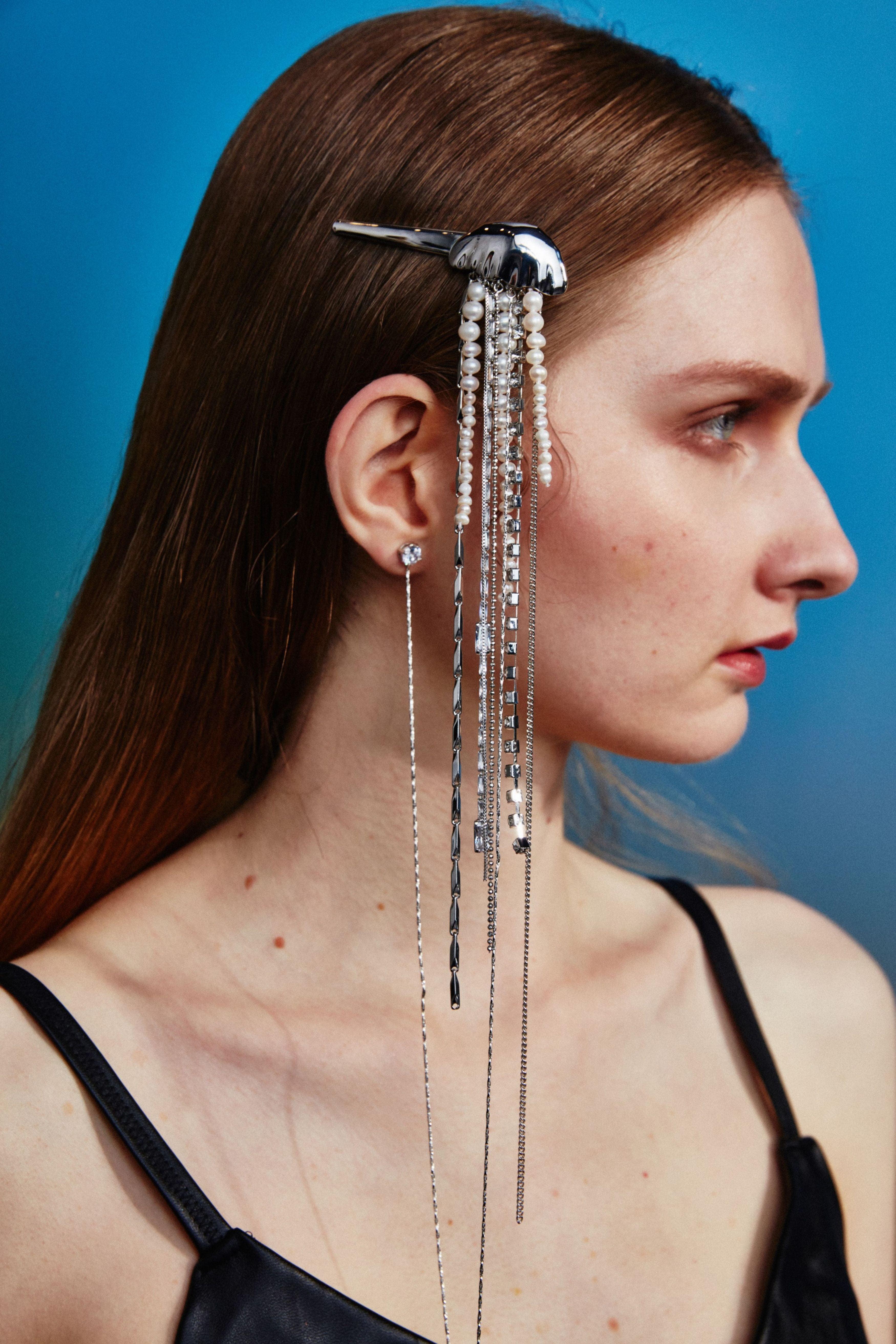 Jellyfish Tassels Baroque Pearl Hair Clip - Uniqvibe