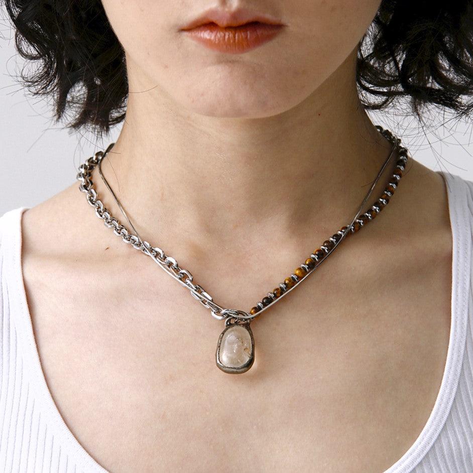 Distressed Crystal Pendant Necklace - Uniqvibe